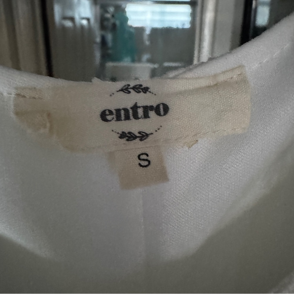 Women’s Small White Entro Dress - Picture 3 of 6